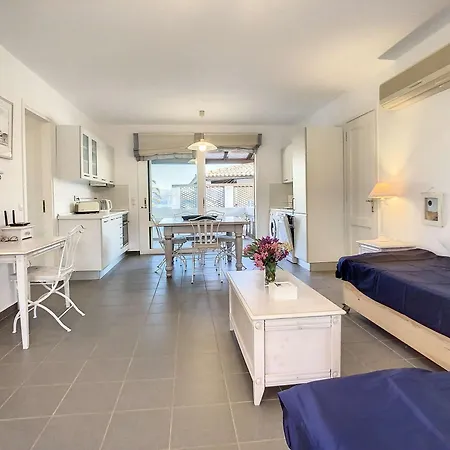 Loft Space, Light, Sea View Apartment