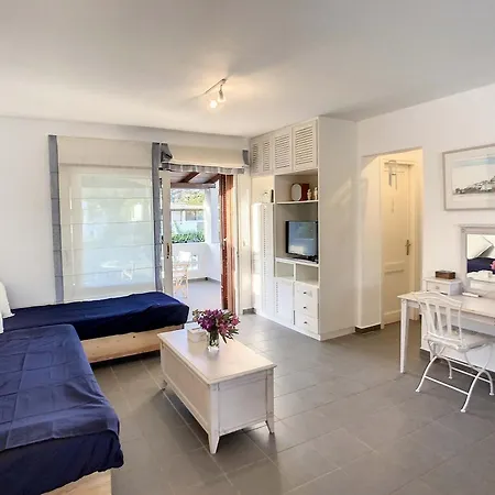 Loft Space, Light, Sea View * Plepi