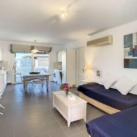 Apartment Loft Space, Light, Sea View Plepi